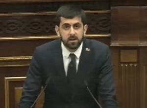 У нас нет намерения препятствовать деятельности журналистов: депутат «Моего шага»