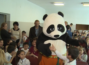 «Գրանդ Քենդիի» քաղցր նվերներն ու օգնությունը երեխաներին հունիսի 1-ի առթիվ