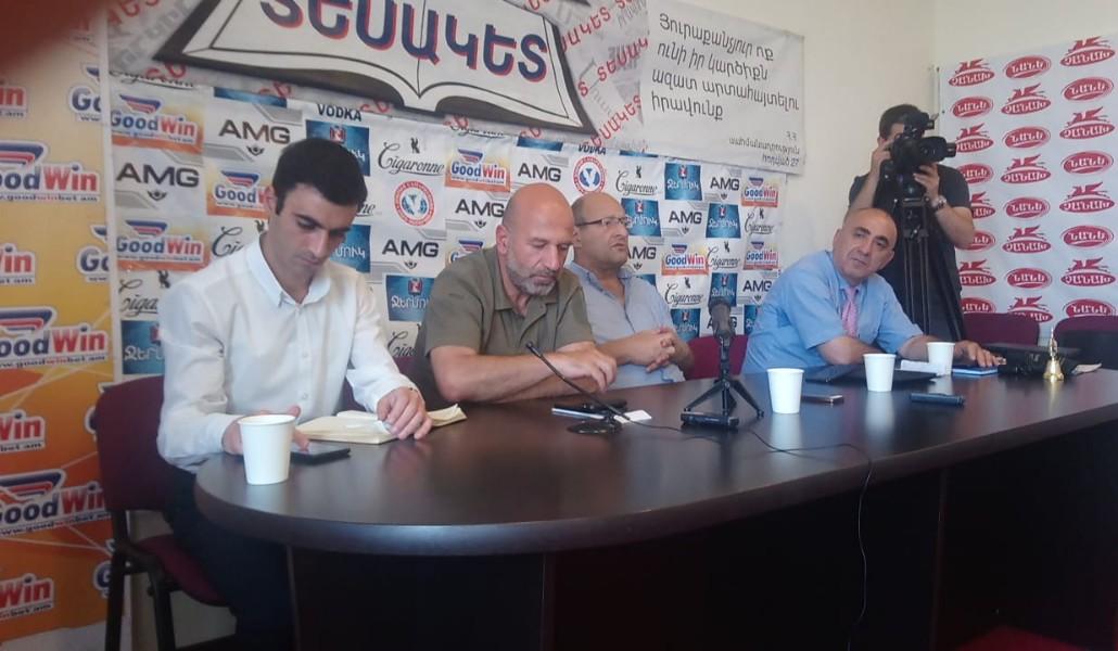 62112687_303274570554678_9043894175417761792_n