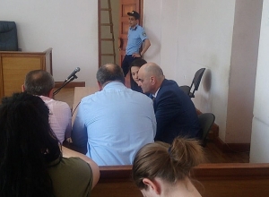 Продолжается судебное заседание по делу Манвела Григоряна и Назик Амирян: Григорян не присутствует