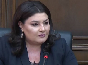 Парламентские брифинги: ПРЯМОЙ ЭФИР