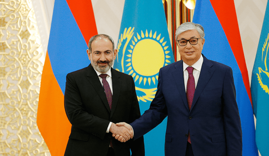 nikol-pashinyan-kasim-jomart-tokayev-634x445