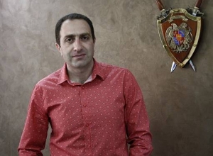 Фракция «Мой шаг» проводит встречу с кандидатом в члены ВСС Григором Бекмезяном