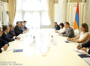 Премьер-министр принял специального представителя ЕС по вопросам Южного Кавказа и кризиса в Грузии