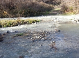 Малолетний ребенок упал в реку Мартуни и умер