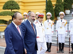 Никол Пашинян встретился с   премьер-министром Вьетнама Нгуен Суан Фуком