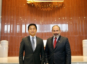 Пашинян обсудил с председателем парламента Сингапура перспективы развития двусторонних связей