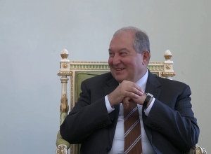 Նախագահ Արմեն Սարգսյանին հավատարմագրերն է հանձնել ՀՀ ում Իսրայելի նորանշանակ դեսպանը