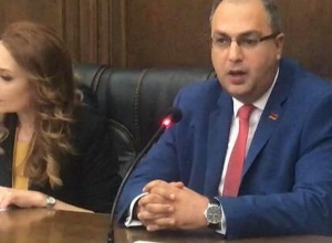 Զարմանալի էր 1 տարի անց  այդ երդմնակալության արարողությունը կազմակերպելը. պատգամավորը՝ Նախշուն Տավարացյանի մասին