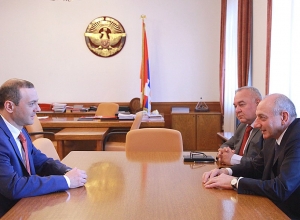 Бако Саакян принял секретаря Совета безопасности Армении Армена Григоряна