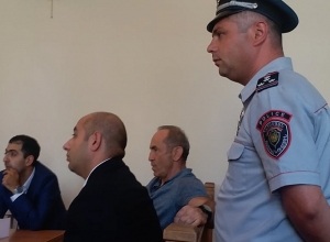 Քոչարյանի գույքի վրա կալանքի գործով դատական նիստը հետաձգվեց