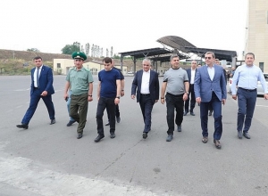 Вице-премьер, директор СНБ и председатель КГД посетили Баграташенский пограничный пропускной пункт