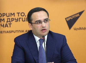 ПРЯМОЙ ЭФИР: Пресс-конференция руководителя офиса Р. Кочаряна В. Согомоняна