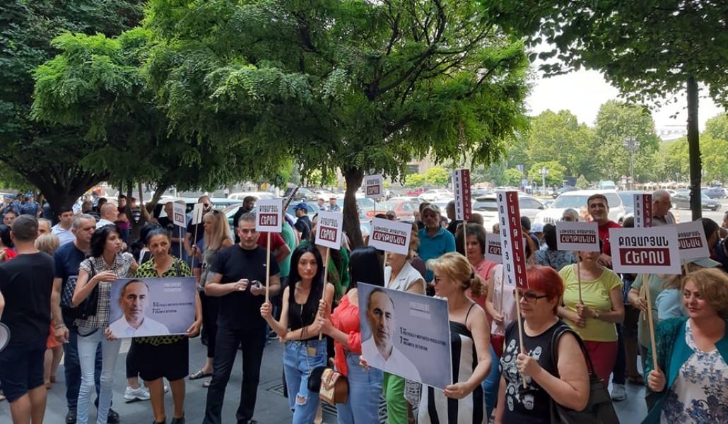 67584000_436756593582703_5426141096264597504_n