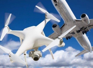 Drone near plane while approaching Zvartnots airport