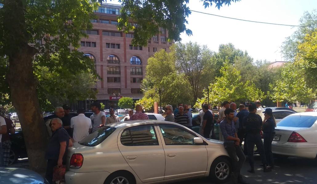 67561698_474135799812015_5725237121199898624_n