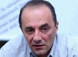 Россия превратилась в один большой Азербайджан: Политолог