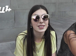 Ուսանողները պահանջում են Ռուբեն Հայրապետյանի վերադարձը