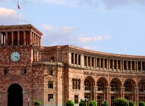 Վարոս Սիմոնյանը նշանակվել է էկոնոմիկայի նախարարի տեղակալ