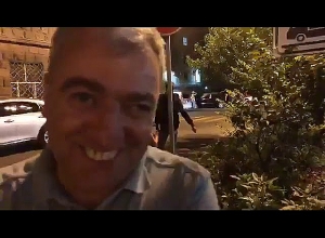 Համ քայլում ենք, համ աշխատում