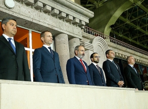 Վարչապետը մարզադաշտից հետևել է Հայաստան-Իտալիա հանդիպմանը