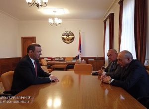 Бако Саакян принял секретаря Совета безопасности Армении Армена Григоряна