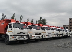 «Եւս ութ լրիվ նոր աղբատար մեքենա հասավ Երեւան»