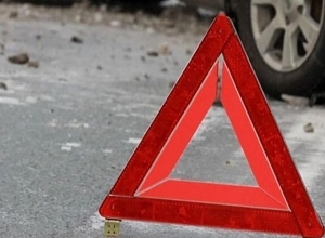 От столкновения двух автомобилей пострадали 8 граждан