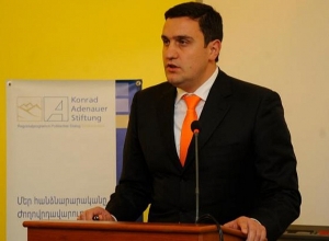 Пашиняну ничего не остается, кроме как ввести войска в Амулсар, разгромить демонстрантов: Артур Казинян