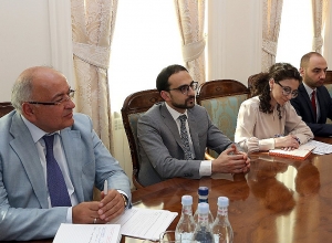 Тигран Авинян принял руководителя офиса по Южному Кавказу Французского агентства развития