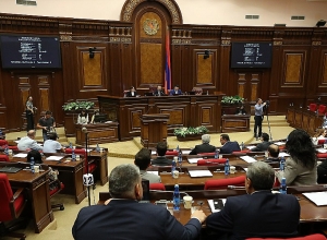 Внеочередное заседание Национального собрания РА продолжается: ПРЯМОЙ ЭФИР