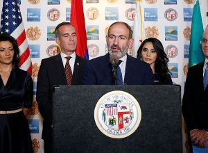 Премьер-министр выступил на официальном приеме от имени мэра Лос-Анджелеса