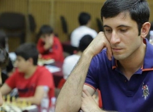 Գրոսմայստեր Հովիկ Հայրապետյանը միանձնյա առաջատար է