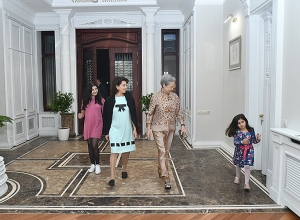 Анна Акопян пригласила на ужин супругу премьер-министра Сингапура