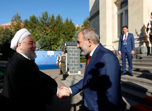 Мы придаем большое значение развитию отношений с Арменией во всех сферах: Хасан Рохани