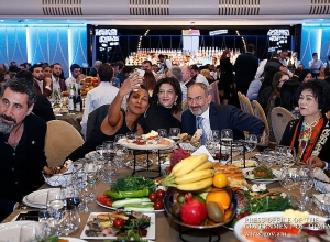 Նիկոլ Փաշինյանն ու Աննա Հակոբյանը մասնակցում են WCIT 2019 համաժողովի հանդիսավոր գալա ընդունելությանը