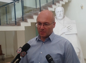 Намек Баласаняна относится и к премьер-министру Пашиняну: Варужан Аветисян