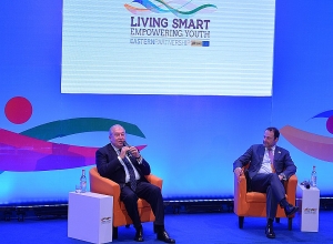 Армен Саркисян выступил на форуме “Жить умнее. Крепить молодежь”