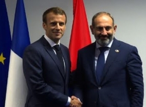 Никол Пашинян провел телефонный разговор с Эммануэлем Макроном