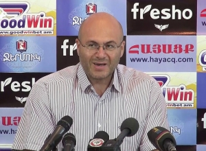 Արթուր Վանեցյանին ուզում էին վարչապետ կարգել․ Վարուժան Ավետիսյան