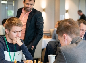 Լևոն Արոնյանը հաղթեց Սամուել Սևյանին