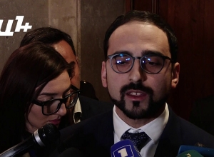 Փոխվարչապետը հանդիպել է Սարհատ Պետրոսյանի հետ մինչև հրաժարականը