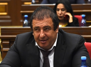 Гагик Царукян считает неприемлемым вызов на допрос дочерей Грайра Товмасяна