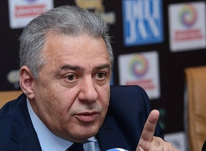 Если дело 27-го октября будет открыто повторно  Гагик Джангиран сыграет роль: В. Арутюнян