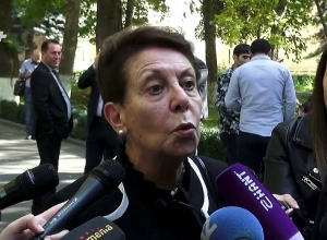 Քանի դեռ ՀՀ-ում դատարանների նկատմամբ վստահություն չկա,Հունանյանի դիմումը քննարկել չի կարելի. Բախշյան