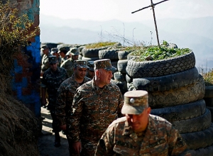 Врио начальника полиции посетил боевые позиции армяно-азербайджанской границы