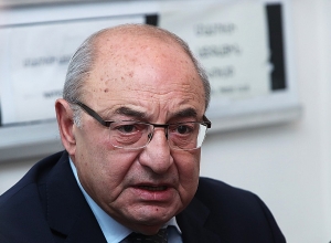 Нужно освободиться от революционной пены: Вазген Манукян