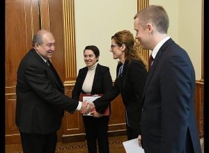 Նախագահ Սարգսյանն ընդունել է «ՓրայսուոթերհաուսԿուպերս» ընկերության պատվիրակությանը