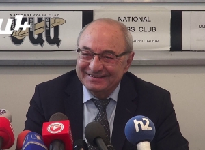 Պետք է ազատվել հեղափոխական փրփուրից․ Վազգեն Մանուկյան