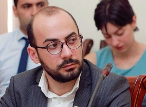 «Առավոտյան մեքենաս գտա այս վիճակում»․ պատգամավոր